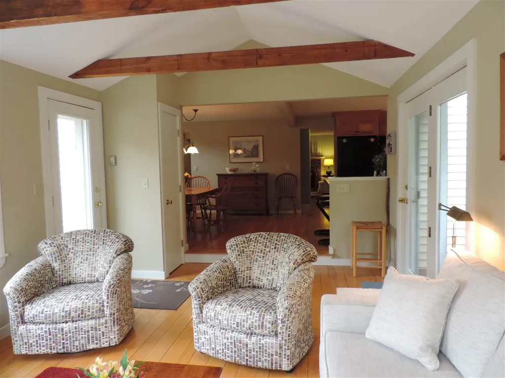 2 Clara Street Exeter NH 03833