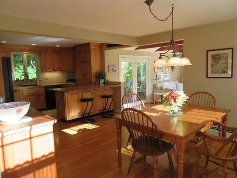 2 Clara Street Exeter NH 03833