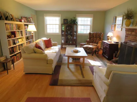 2 Clara Street Exeter NH 03833
