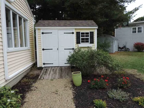 2 Clara Street Exeter NH 03833
