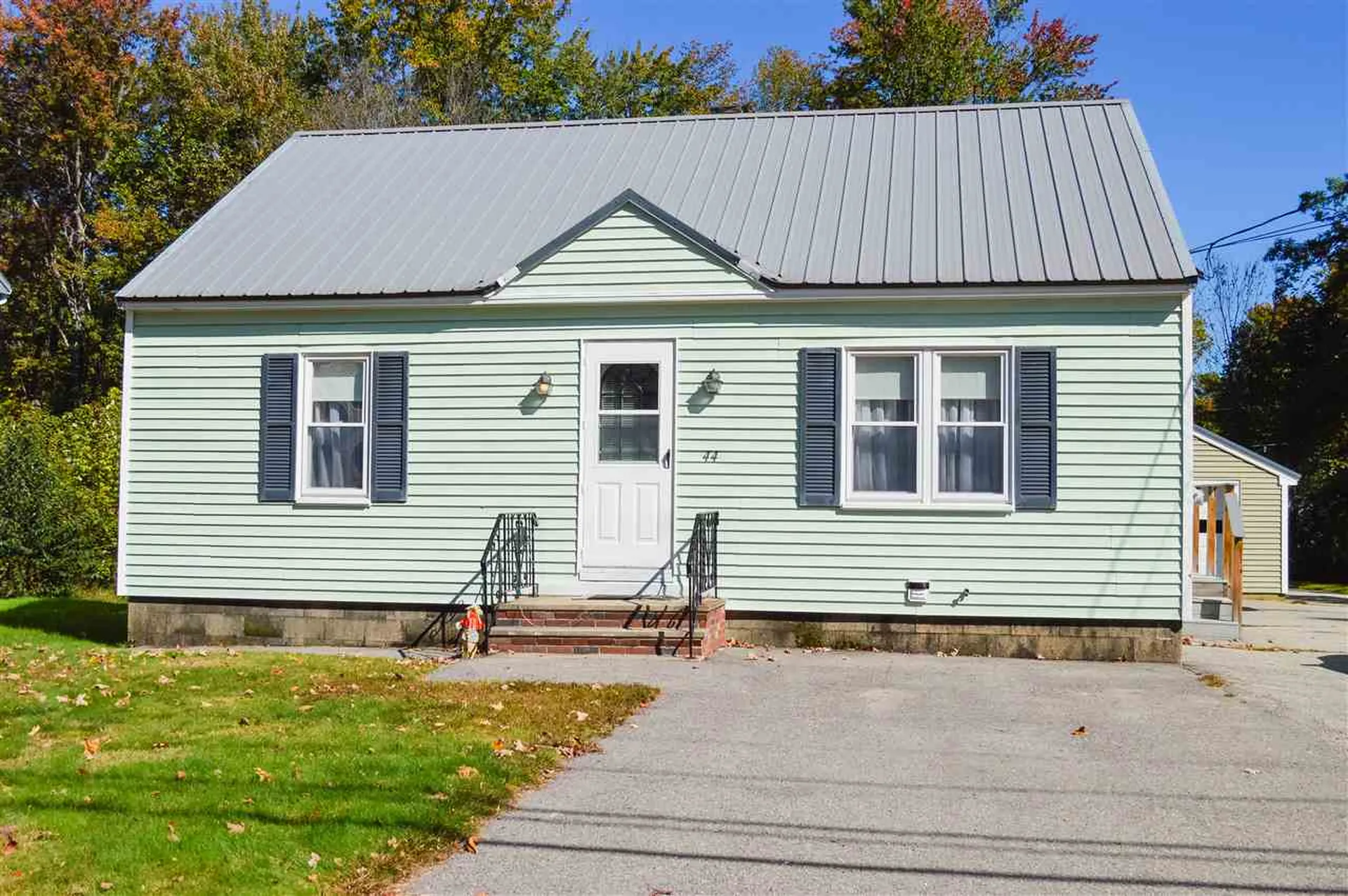 44 Chamberlain Street Rochester NH 03867