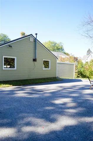 44 Chamberlain Street Rochester NH 03867