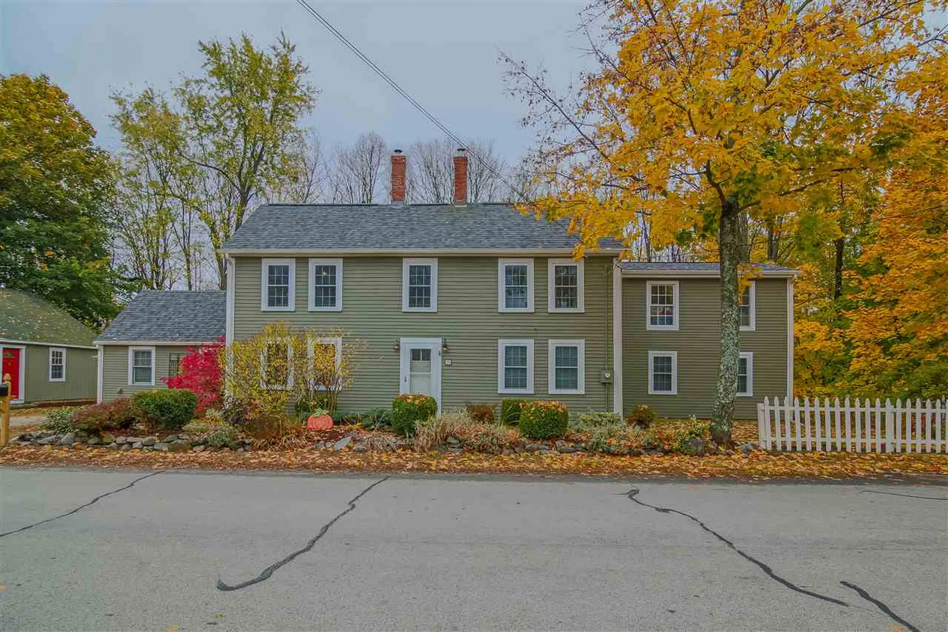 95 Souhegan Street Milford NH 03055-3828