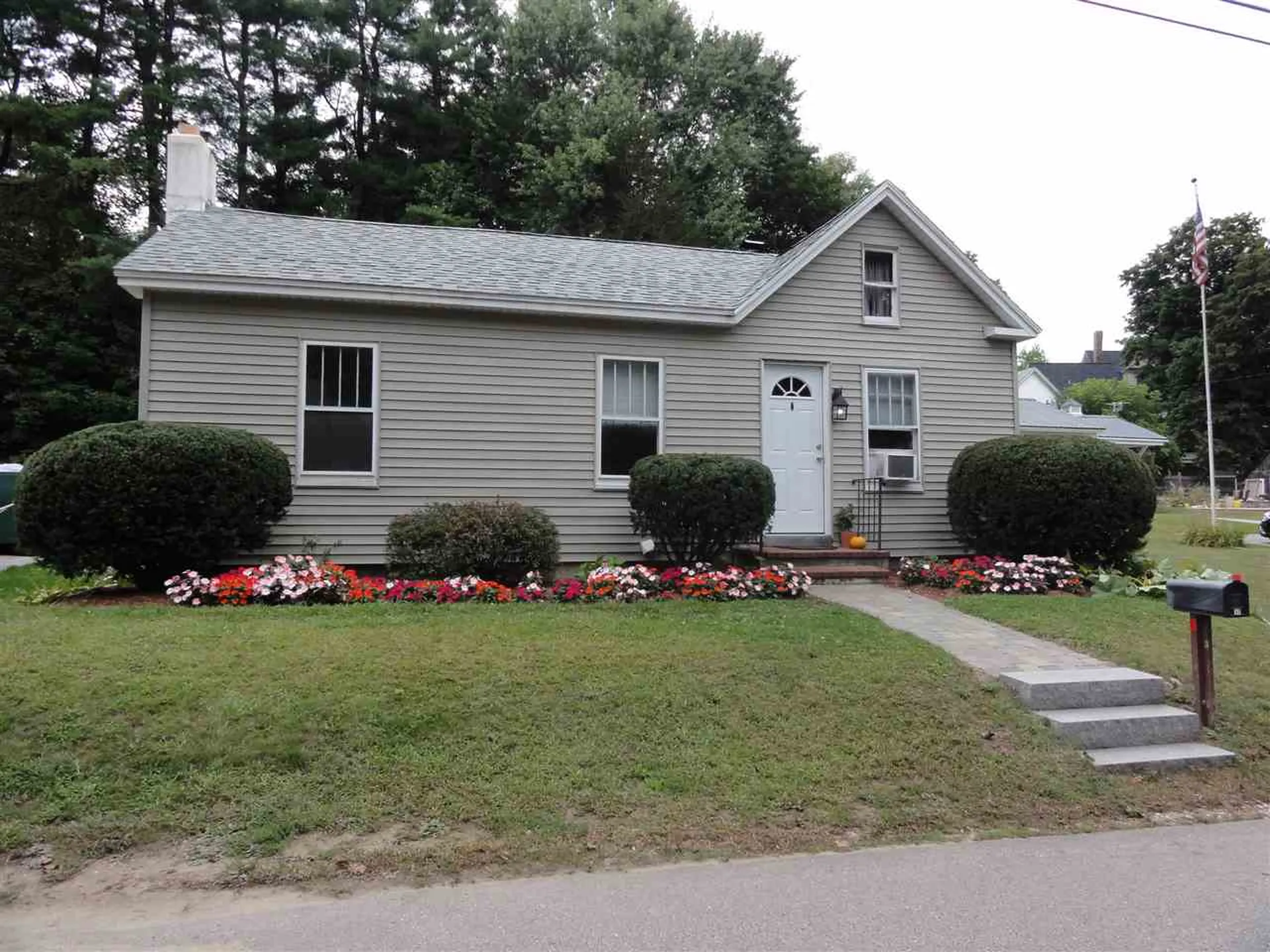 17 Beech Street Milford NH 03055