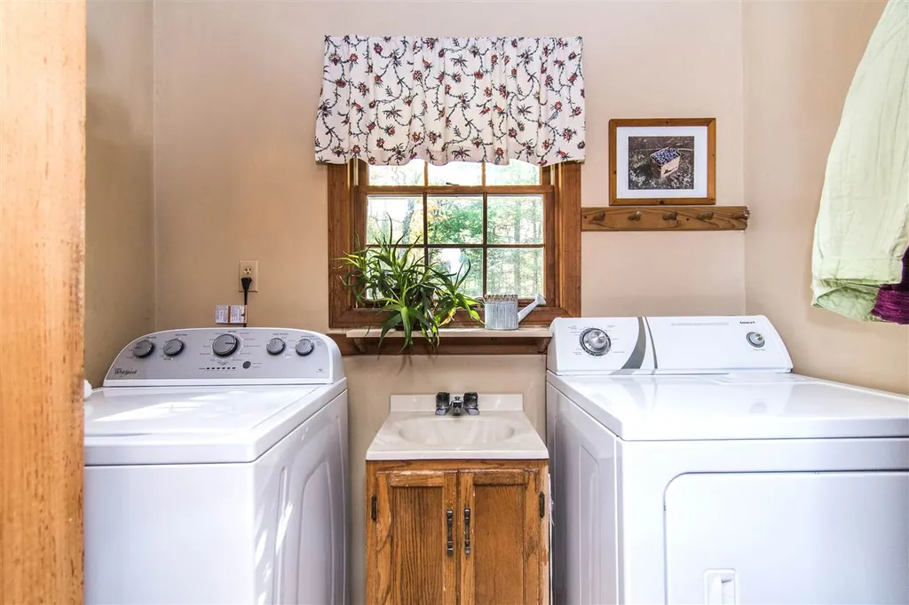 68 Deer Ridge Drive Barrington NH 03825