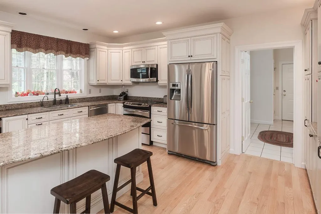11 Surrey Lane Durham NH 03824