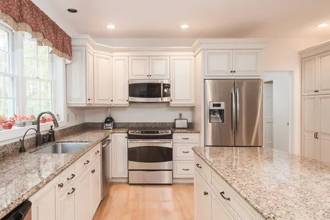 11 Surrey Lane Durham NH 03824