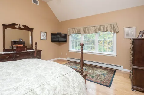 11 Surrey Lane Durham NH 03824