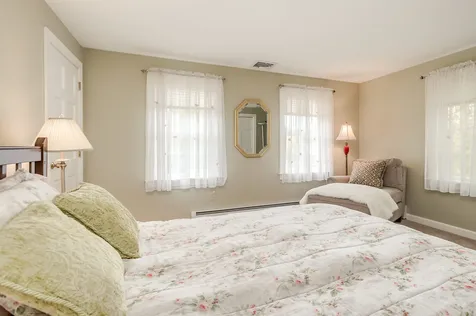 11 Surrey Lane Durham NH 03824