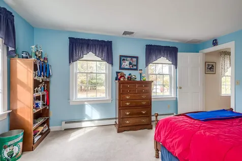 11 Surrey Lane Durham NH 03824