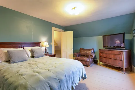 20 Brook Road Orford NH 03777