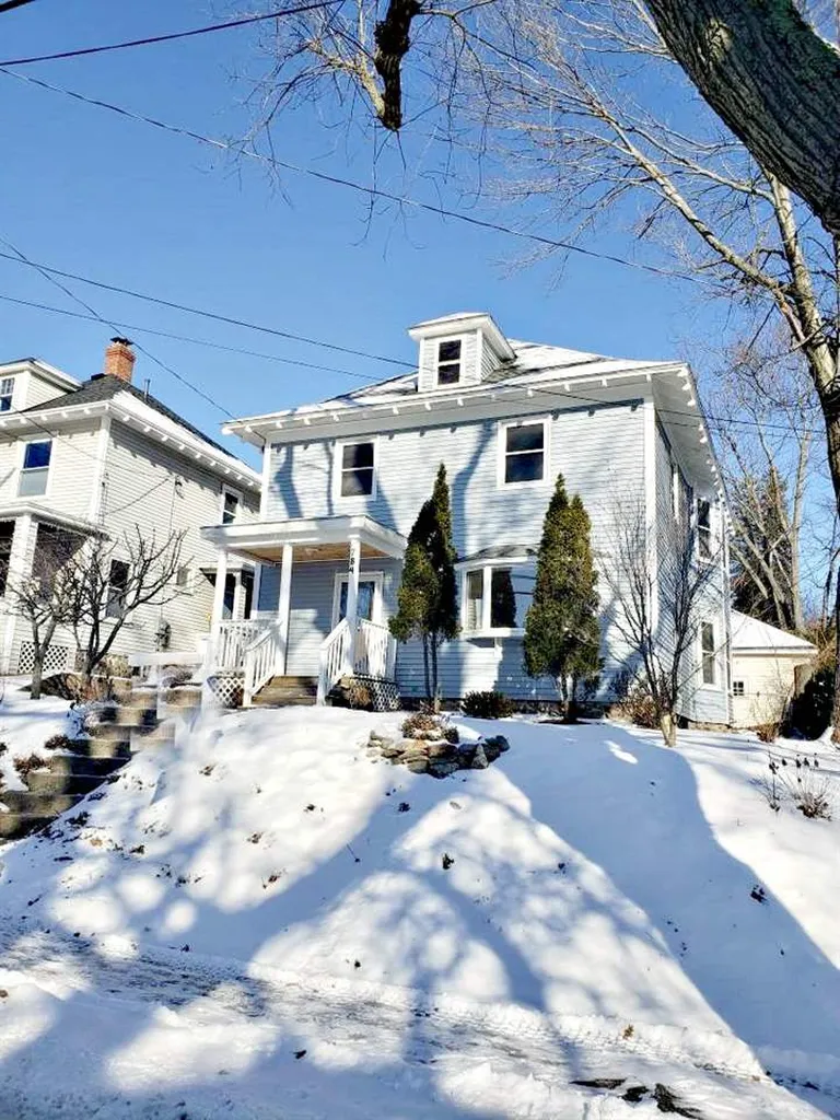 784 Hanover Street Manchester NH 03104