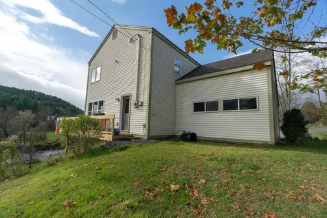 9 Russell Road Tunbridge VT 05077