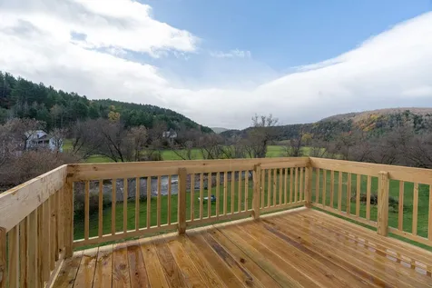 9 Russell Road Tunbridge VT 05077