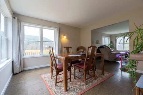 9 Russell Road Tunbridge VT 05077