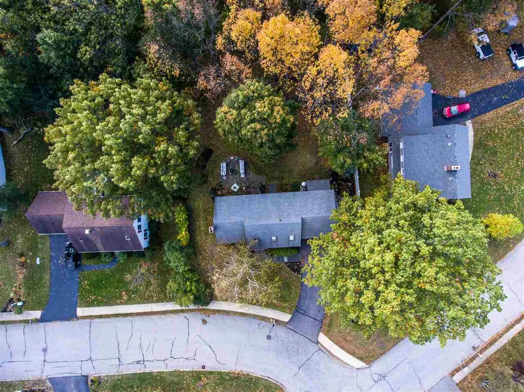 44 Governor Sawyer Lane Dover NH 03820