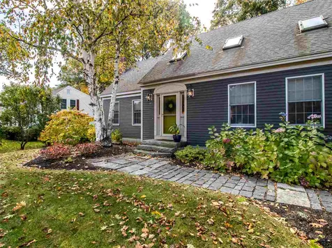 44 Governor Sawyer Lane Dover NH 03820