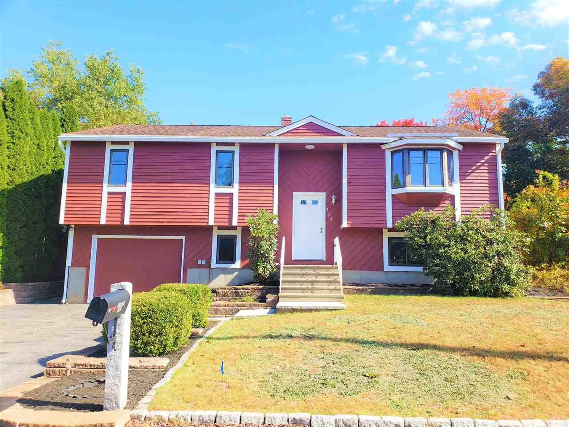 329 Charlotte Street Manchester NH 03103