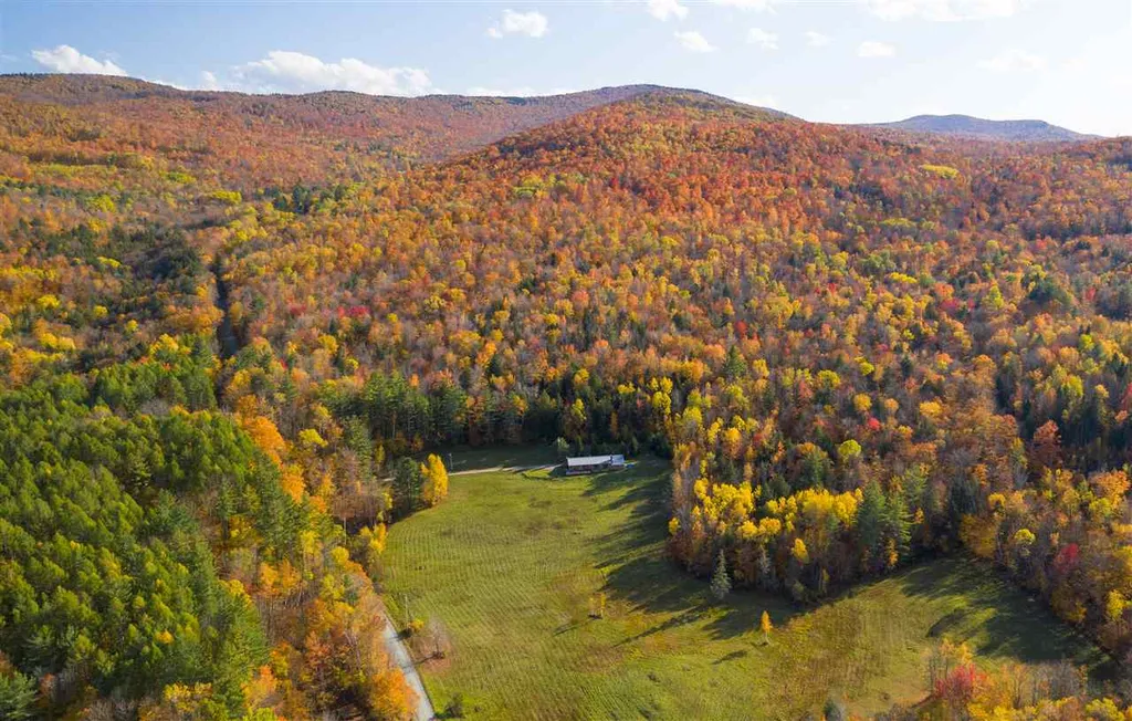 1880 Curtis Hollow Road Woodstock VT 05091