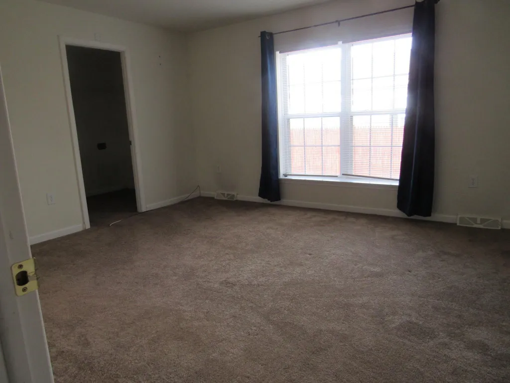 20 Shilah Drive Derry NH 03038