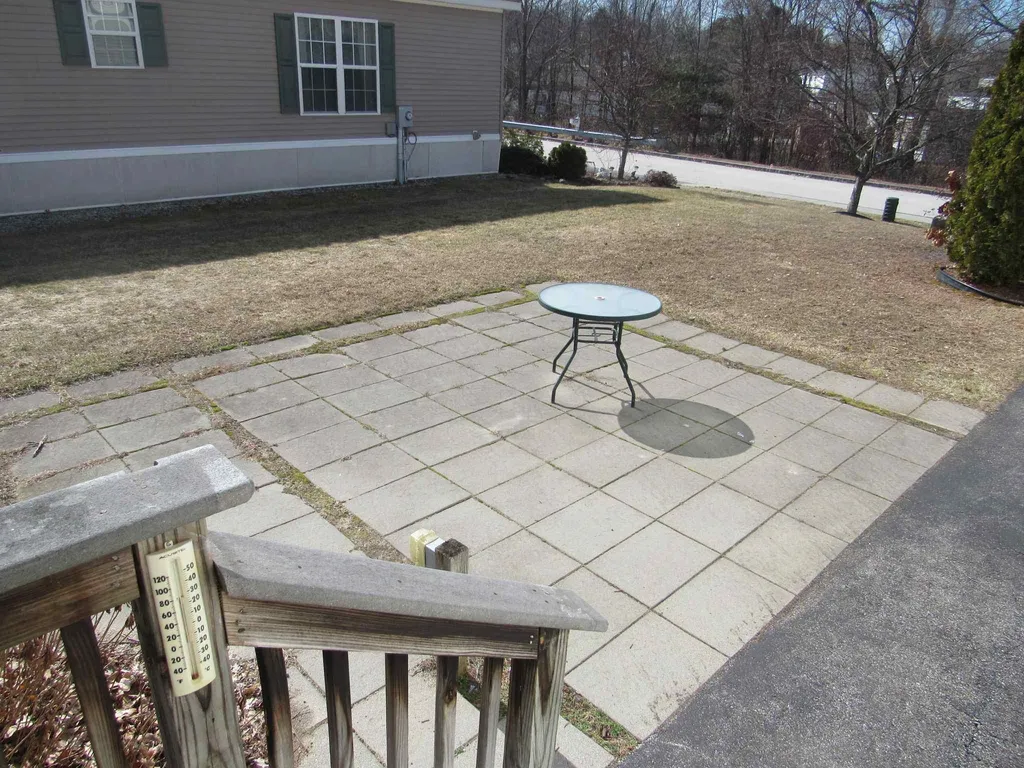 20 Shilah Drive Derry NH 03038
