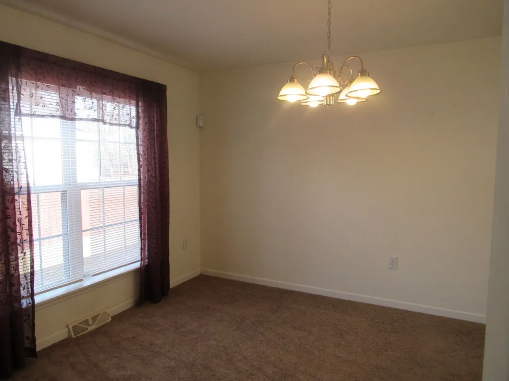20 Shilah Drive Derry NH 03038