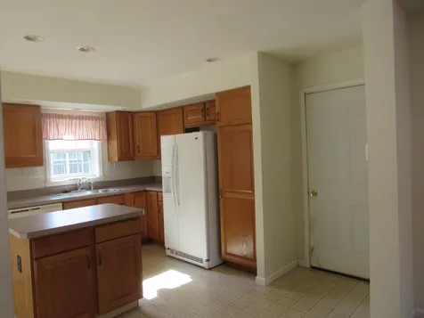 20 Shilah Drive Derry NH 03038