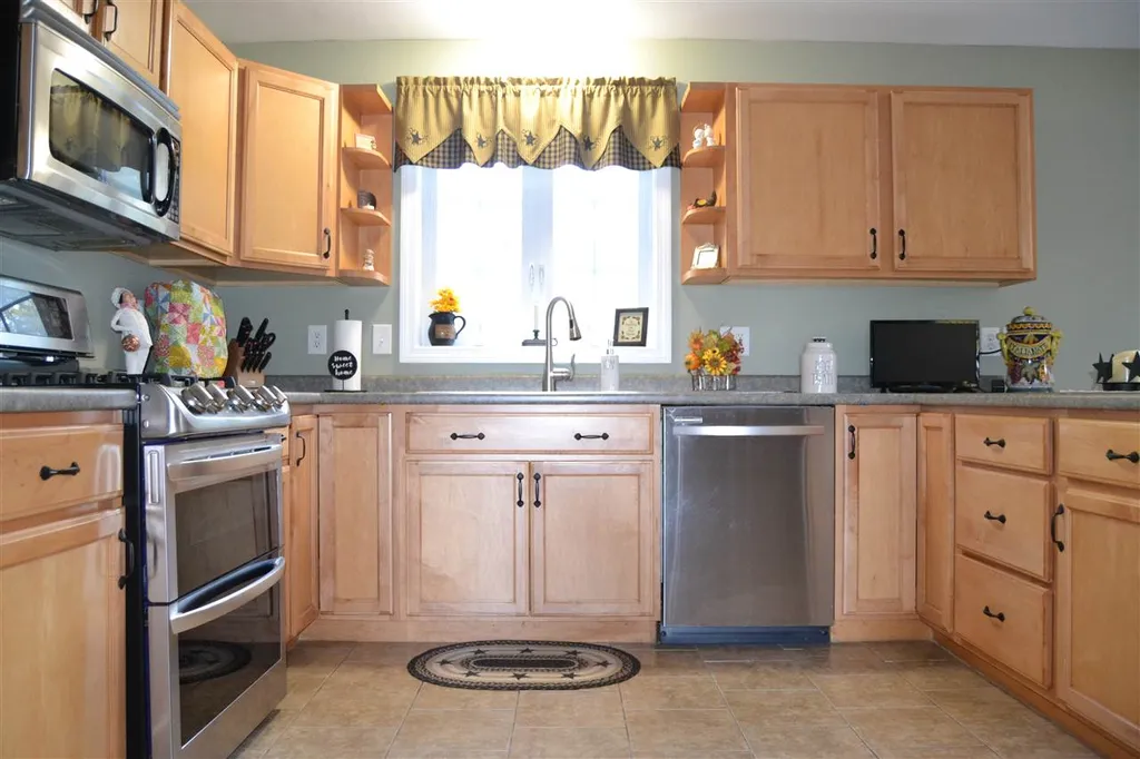 7 Katie Lane Rochester NH 03868