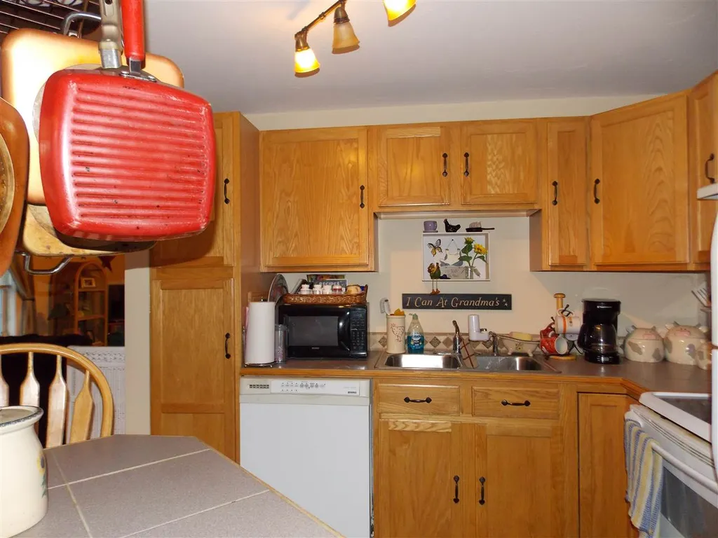 38 4th Street Bristol NH 03222