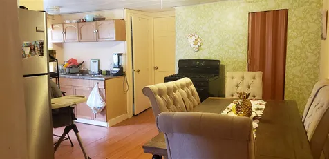 98 Walnut Street Nashua NH 03060