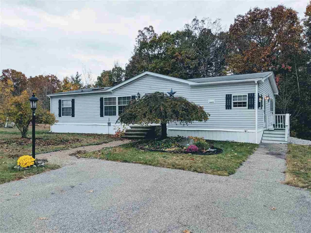 15 Country Lane Fremont NH 03044