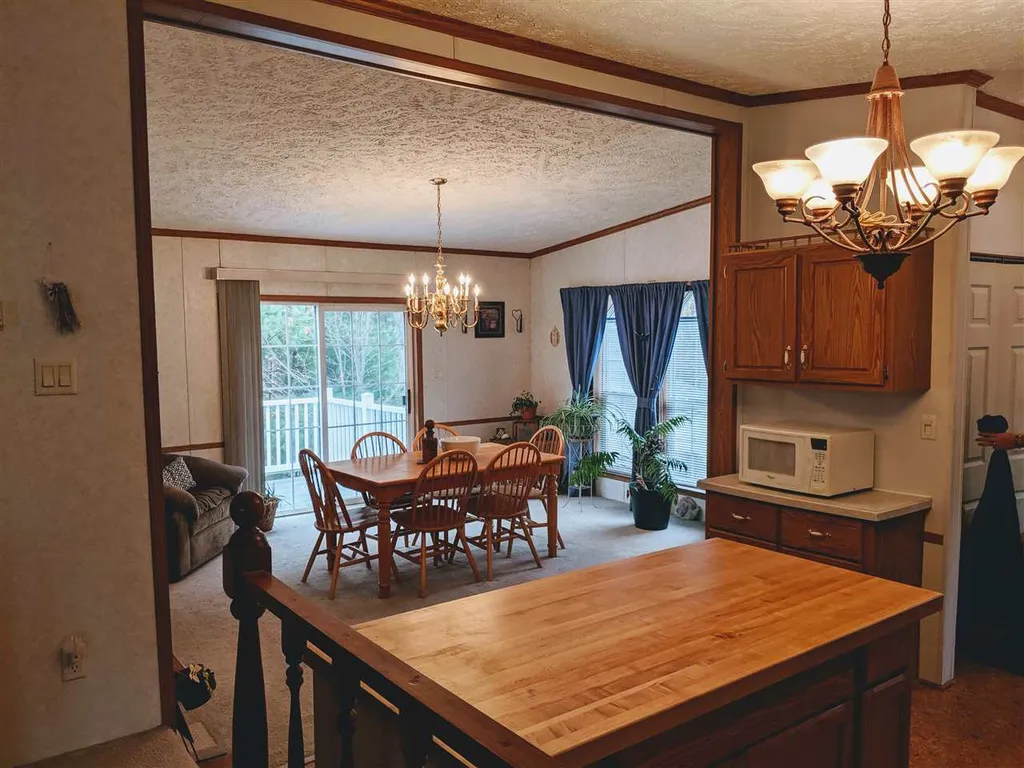 15 Country Lane Fremont NH 03044