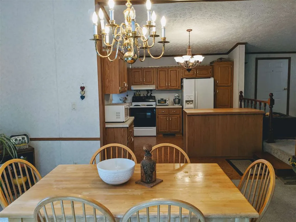 15 Country Lane Fremont NH 03044