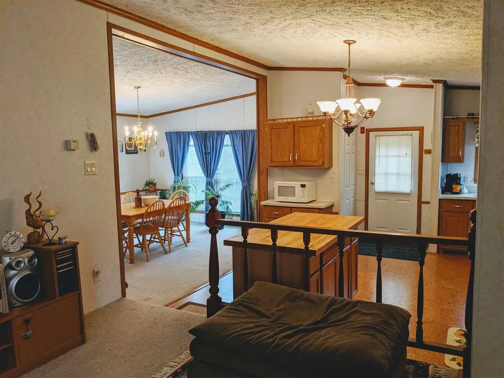15 Country Lane Fremont NH 03044