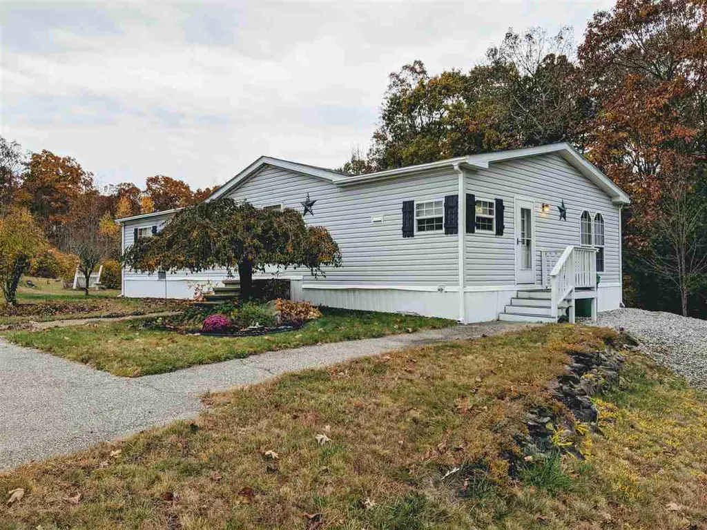 15 Country Lane Fremont NH 03044