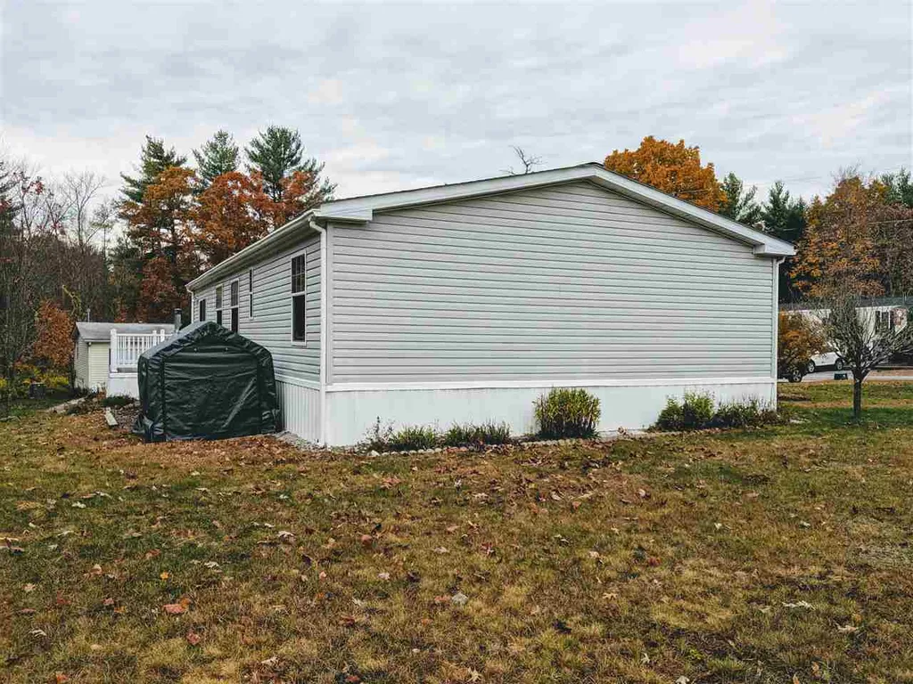 15 Country Lane Fremont NH 03044