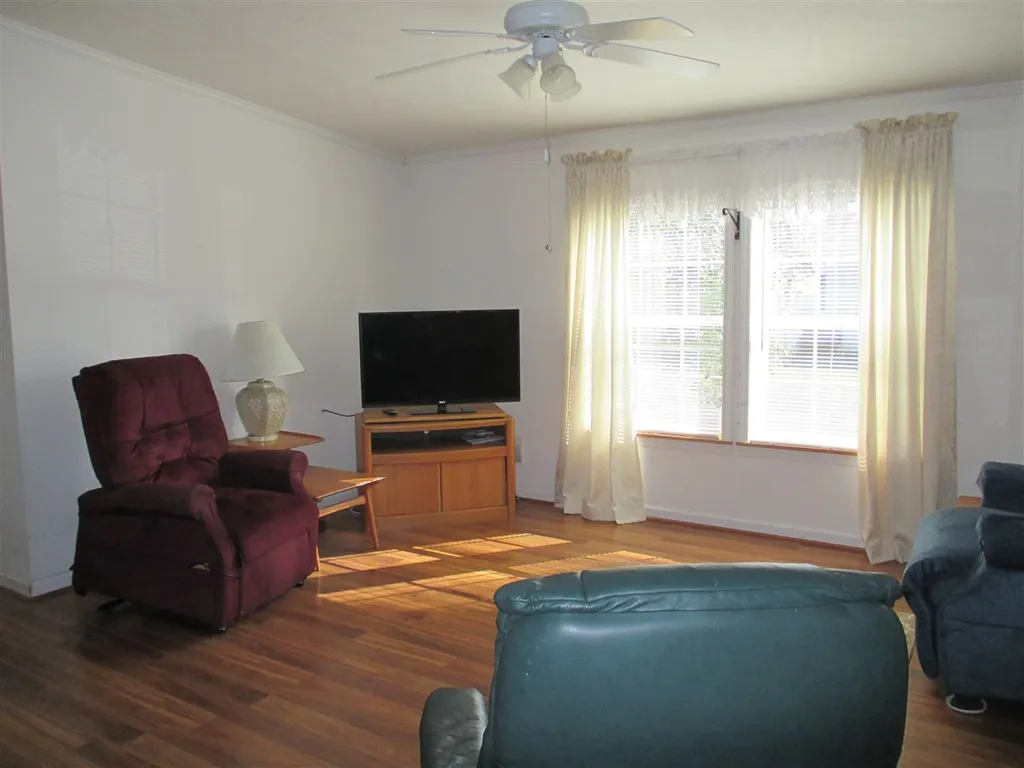 32 Meredith Drive Hampstead NH 03841