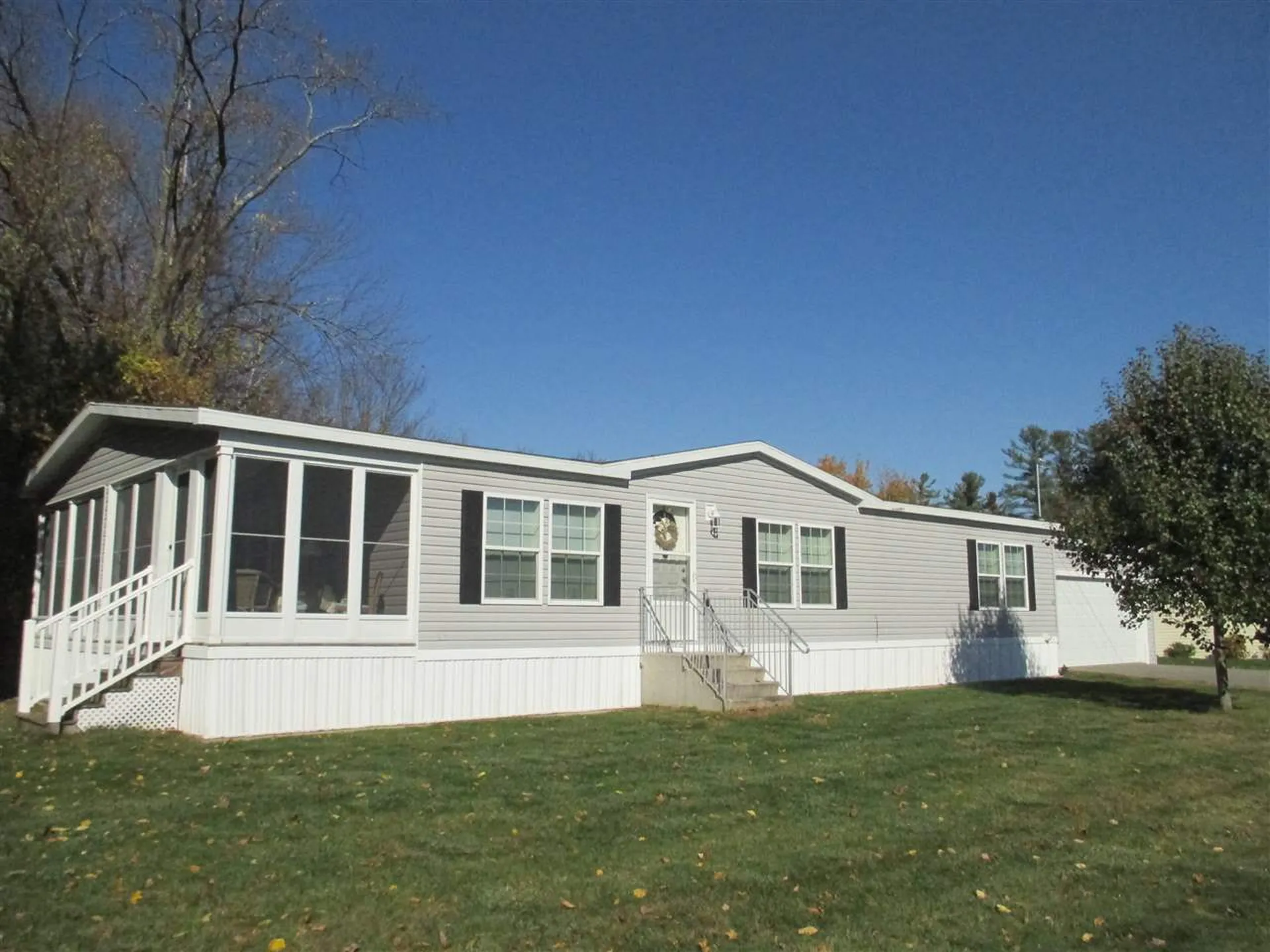 32 Meredith Drive Hampstead NH 03841