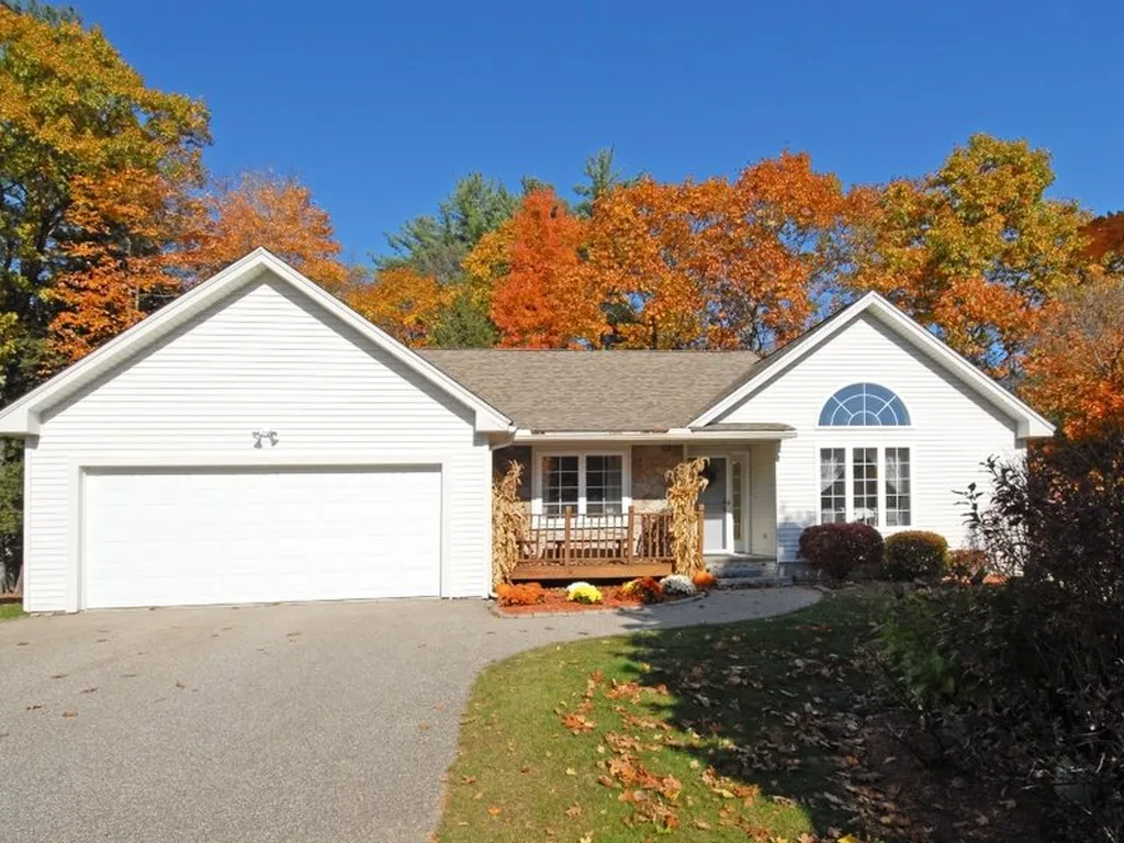 31 Henderson Road Gilford NH 03249