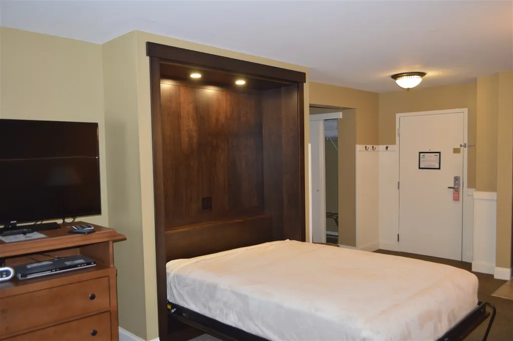 89 Grand Summit Way Dover VT 05356