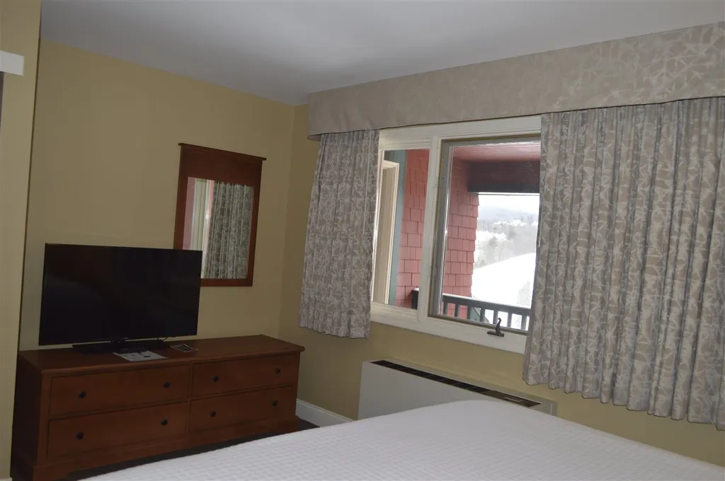 89 Grand Summit Way Dover VT 05356