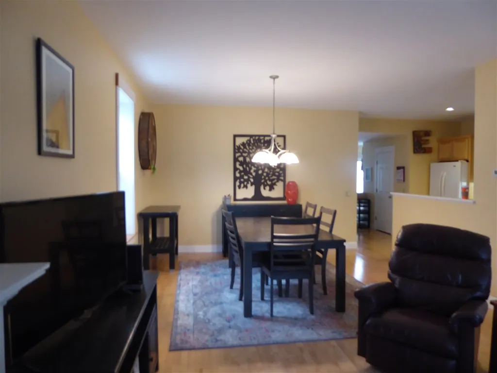21 Doubleday Lane Essex VT 05452