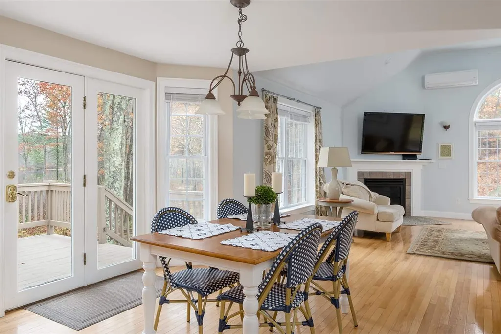 35 Sandpiper Drive Dover NH 03820