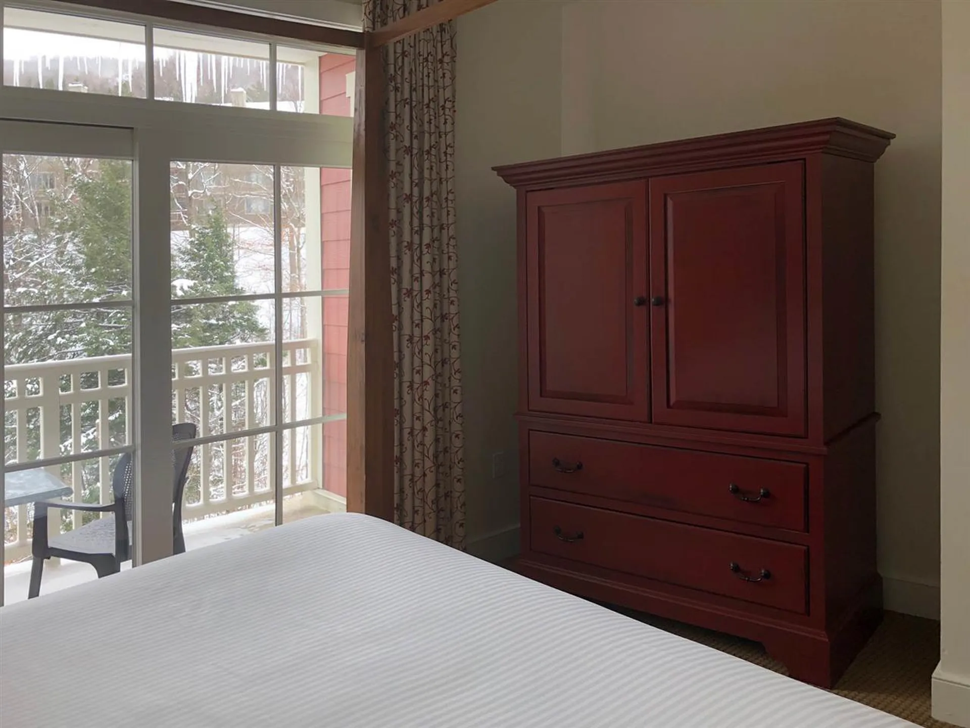 102 Forest Drive Warren VT 05673