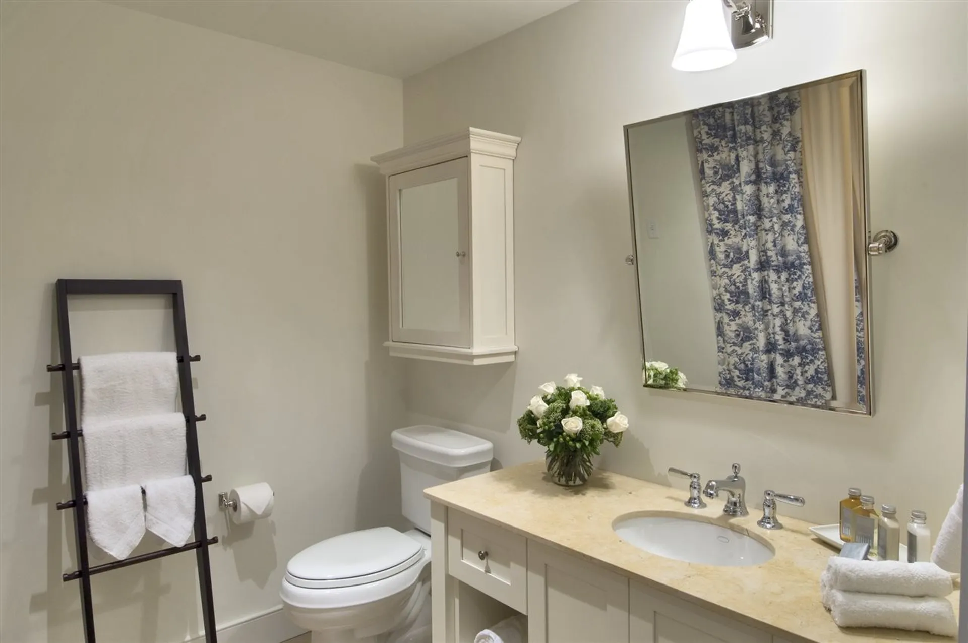 102 Forest Drive Warren VT 05673