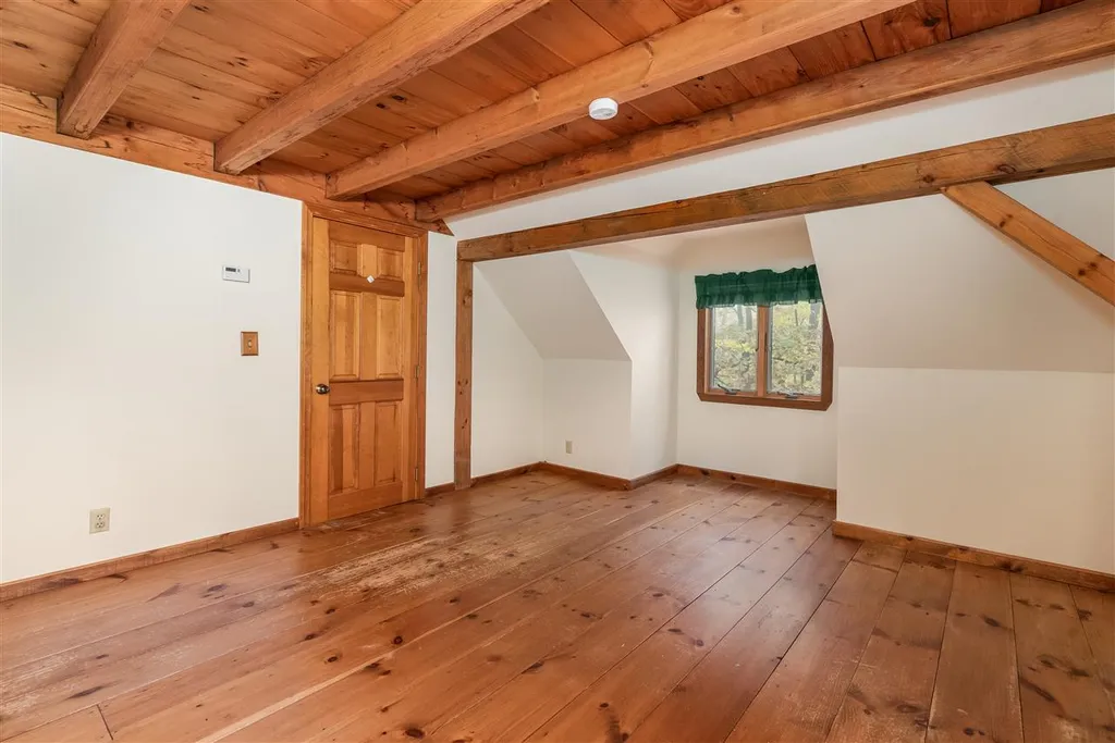 28 Vineyard Way Belmont NH 03220