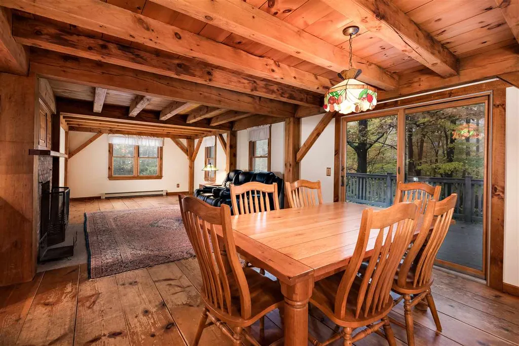 28 Vineyard Way Belmont NH 03220