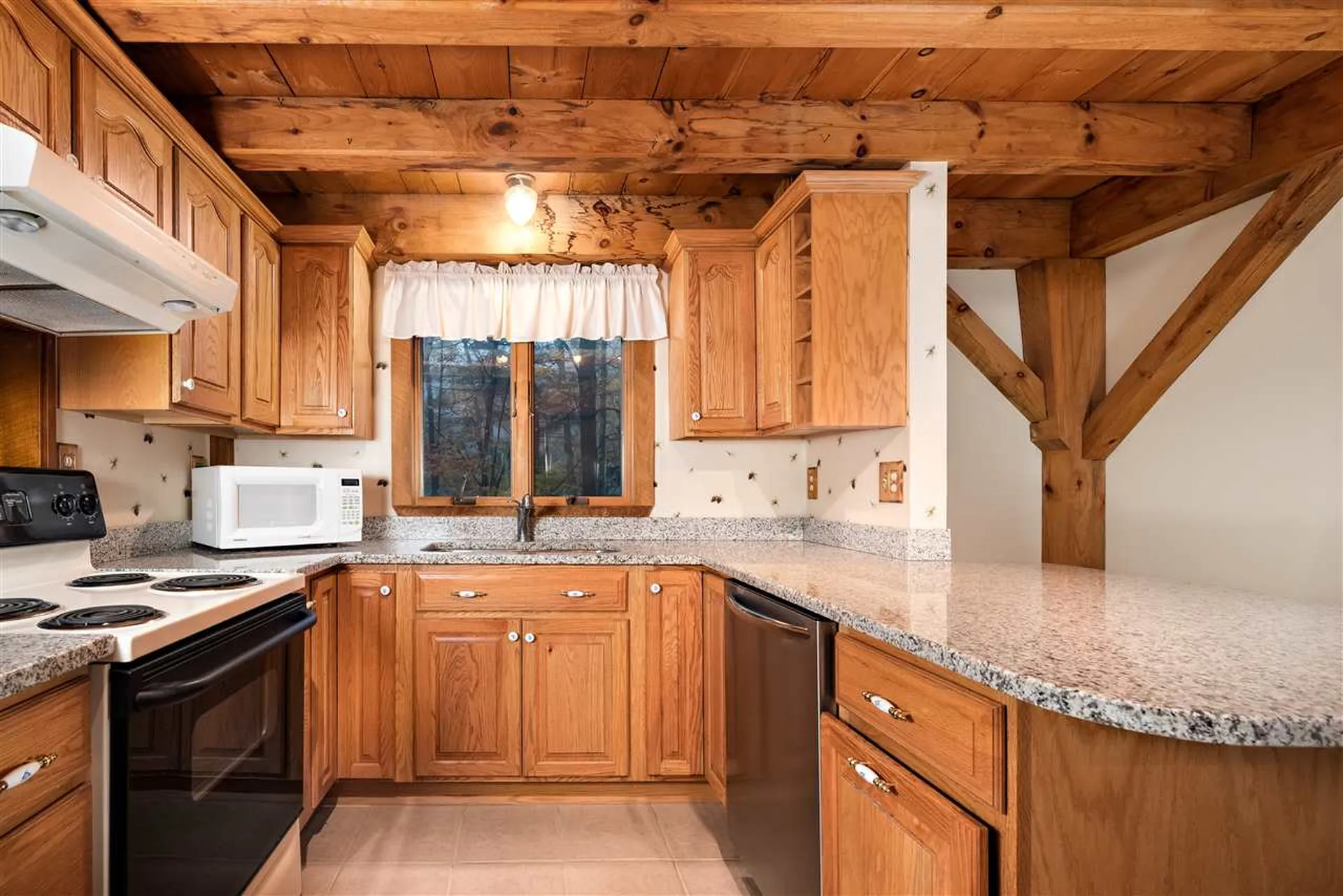 28 Vineyard Way Belmont NH 03220