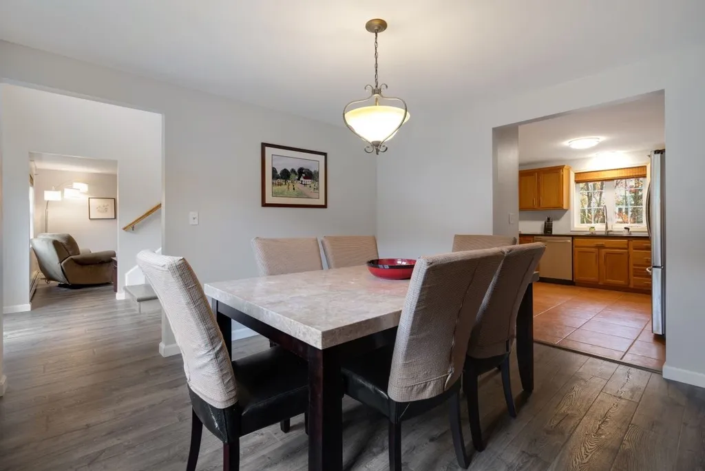 7 Julia Drive Hooksett NH 03106