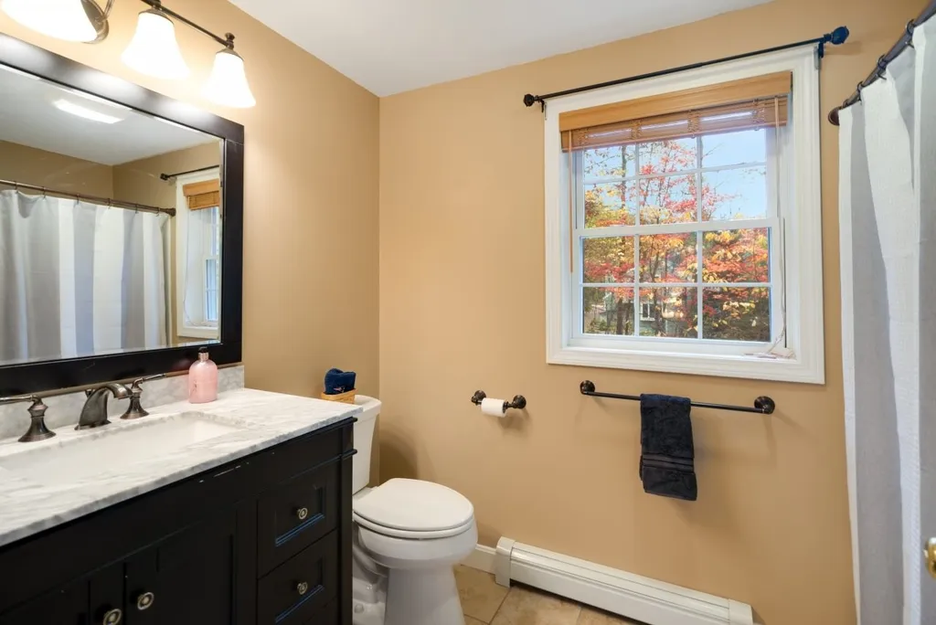 7 Julia Drive Hooksett NH 03106